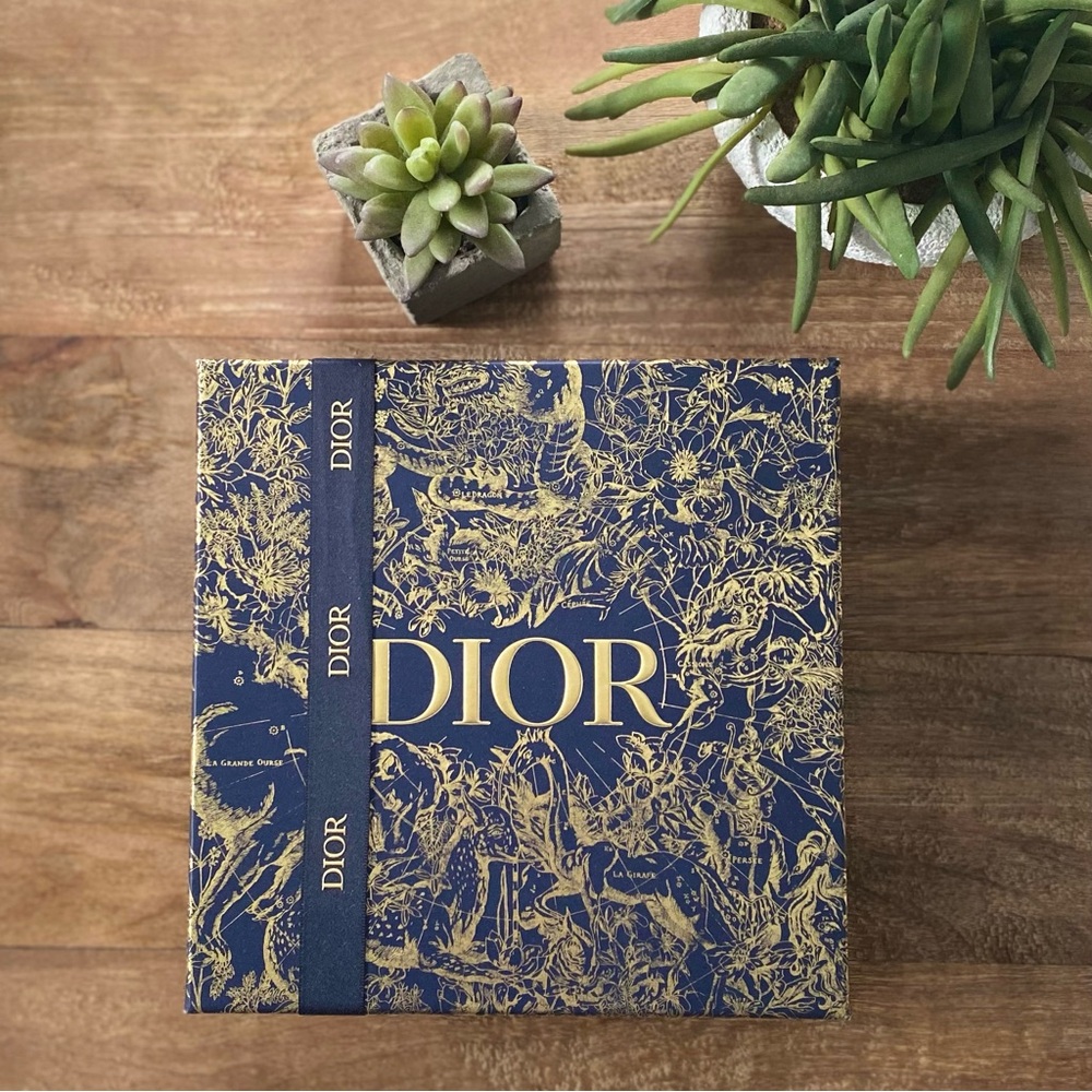 DIOR 8x8x3 Gift Box
